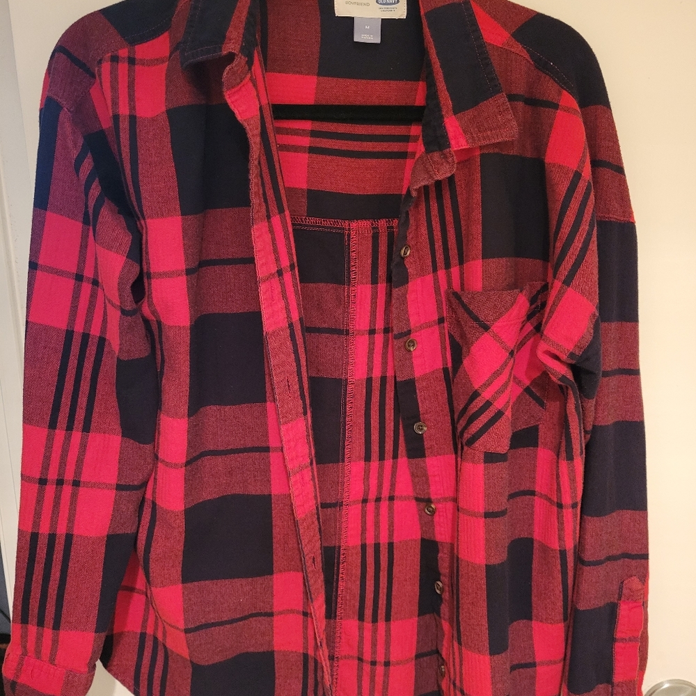 Old navy plaid button down shirt